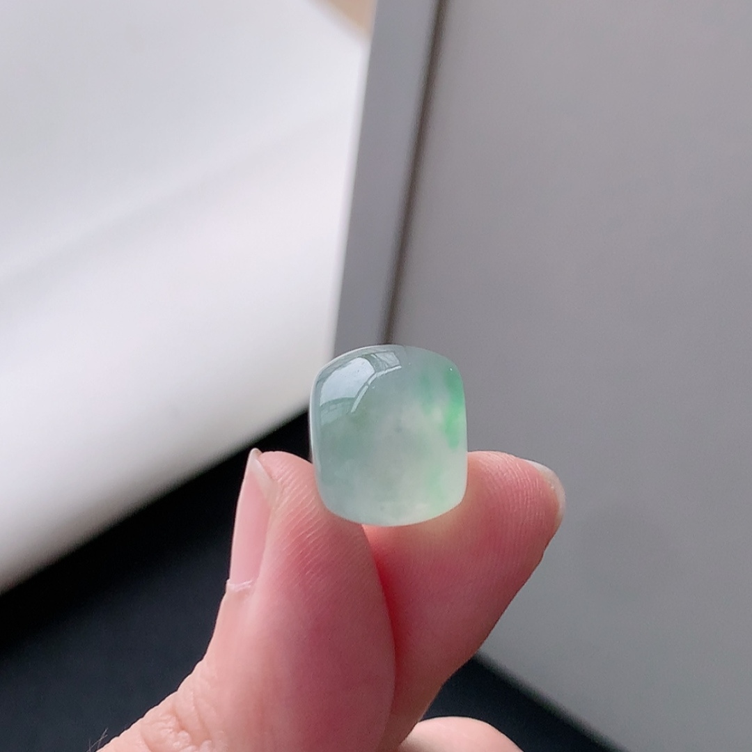高冰路路通挂件，无裂，水润，底子细腻，佩戴清新自然，货号98504，13.8/11.8