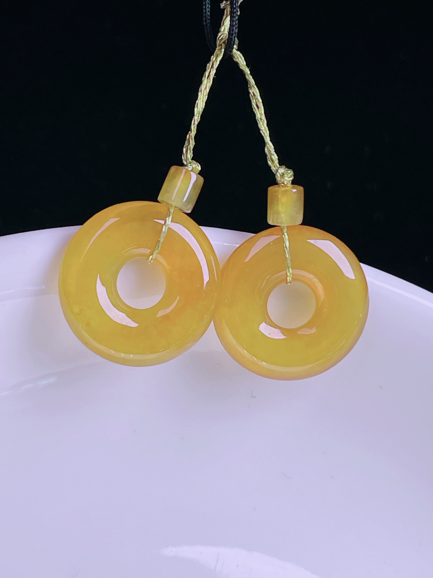 ️冰黄耳坠，老种起光，细底通透，尺寸：13.4/3mm，编号0505