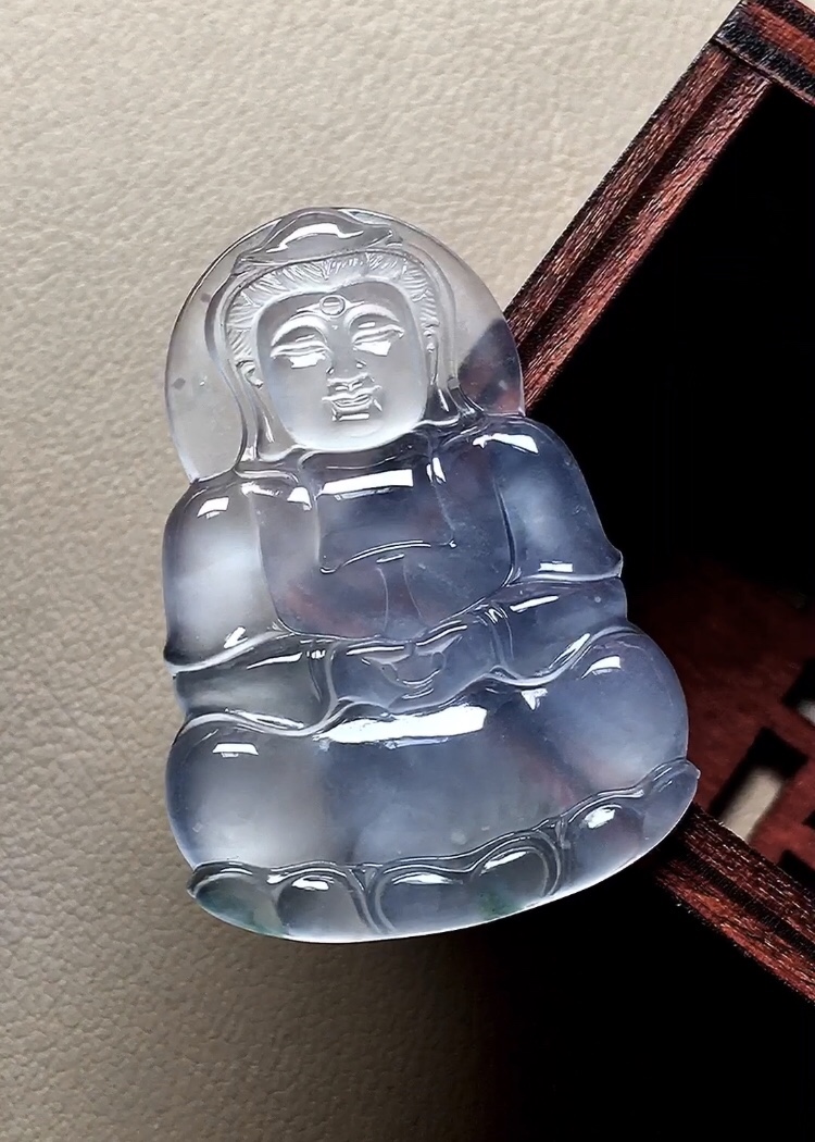 ️ 玻璃种观音，底子水润无比，观音妙相慈悲为怀，无裂，尺寸38.2/26.6/3.8