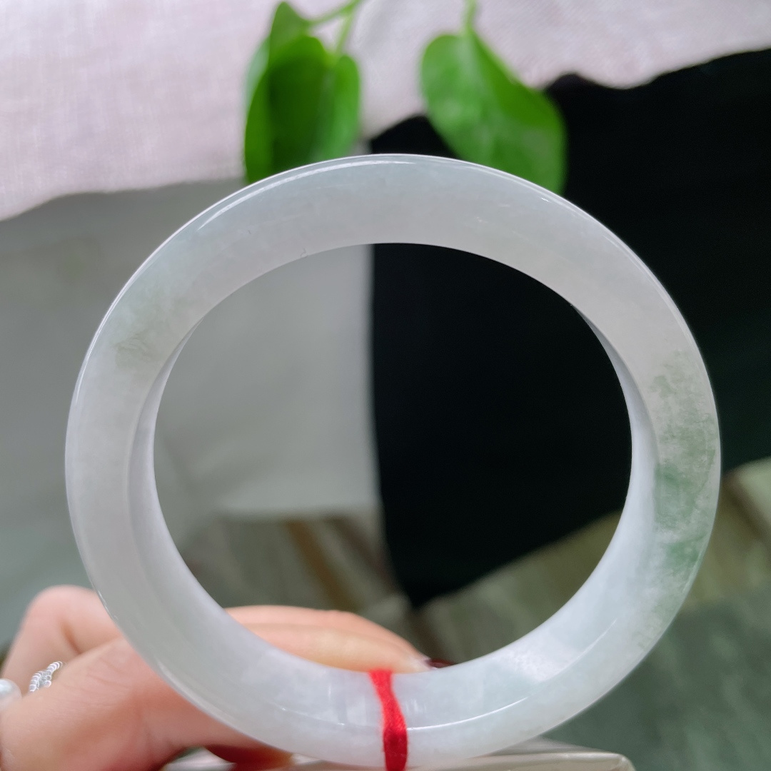 59/12.4/8.4，白底正圈，一抹飘色增添几分韵味，简约不简单，优雅，晶体纹，ss56241a