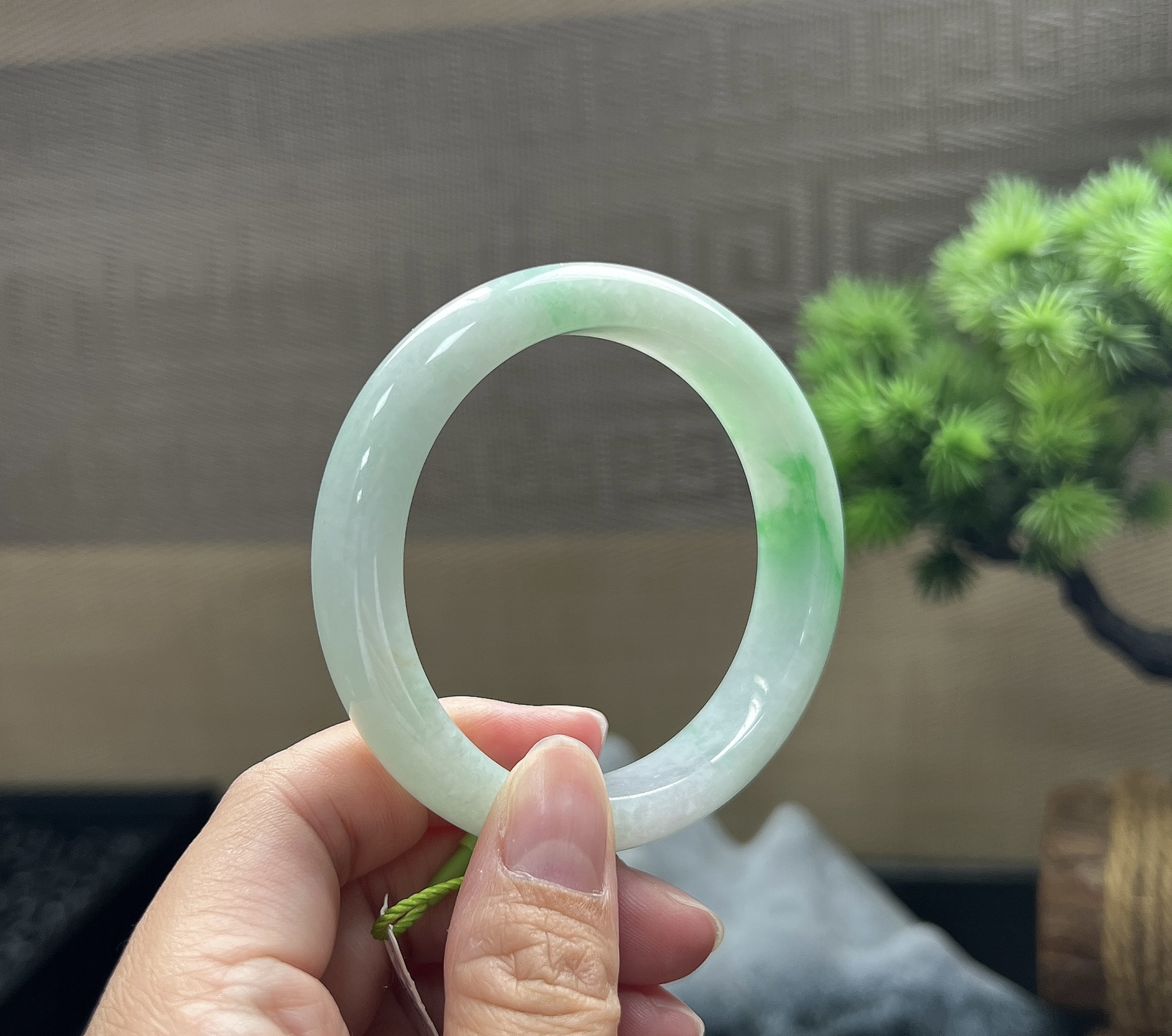 52.5圈口正圈飘花手镯（微瑕，不影响佩戴）
