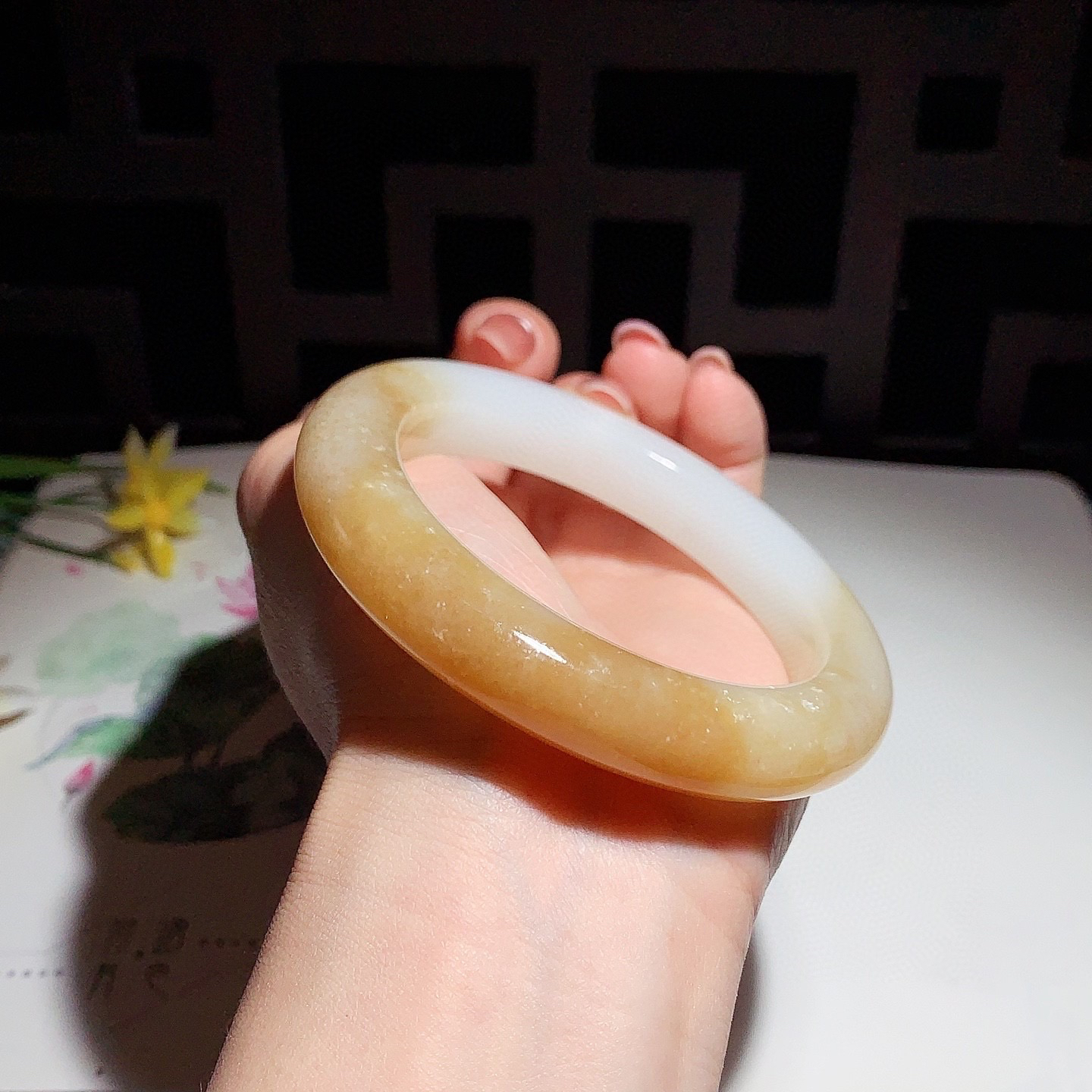 和田玉59圈口且末糖手镯！玉质细腻油润 底色纯净 脂粉好，品质好！