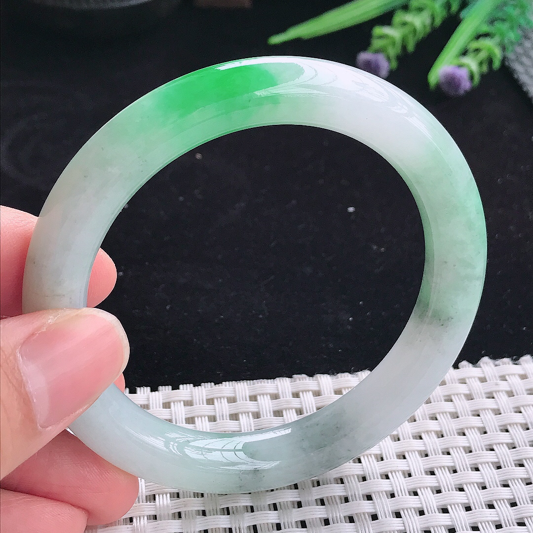 自然光56.5/10.3老坑冰润飘阳绿圆条手镯平安镯翡翠玉镯美人镯
