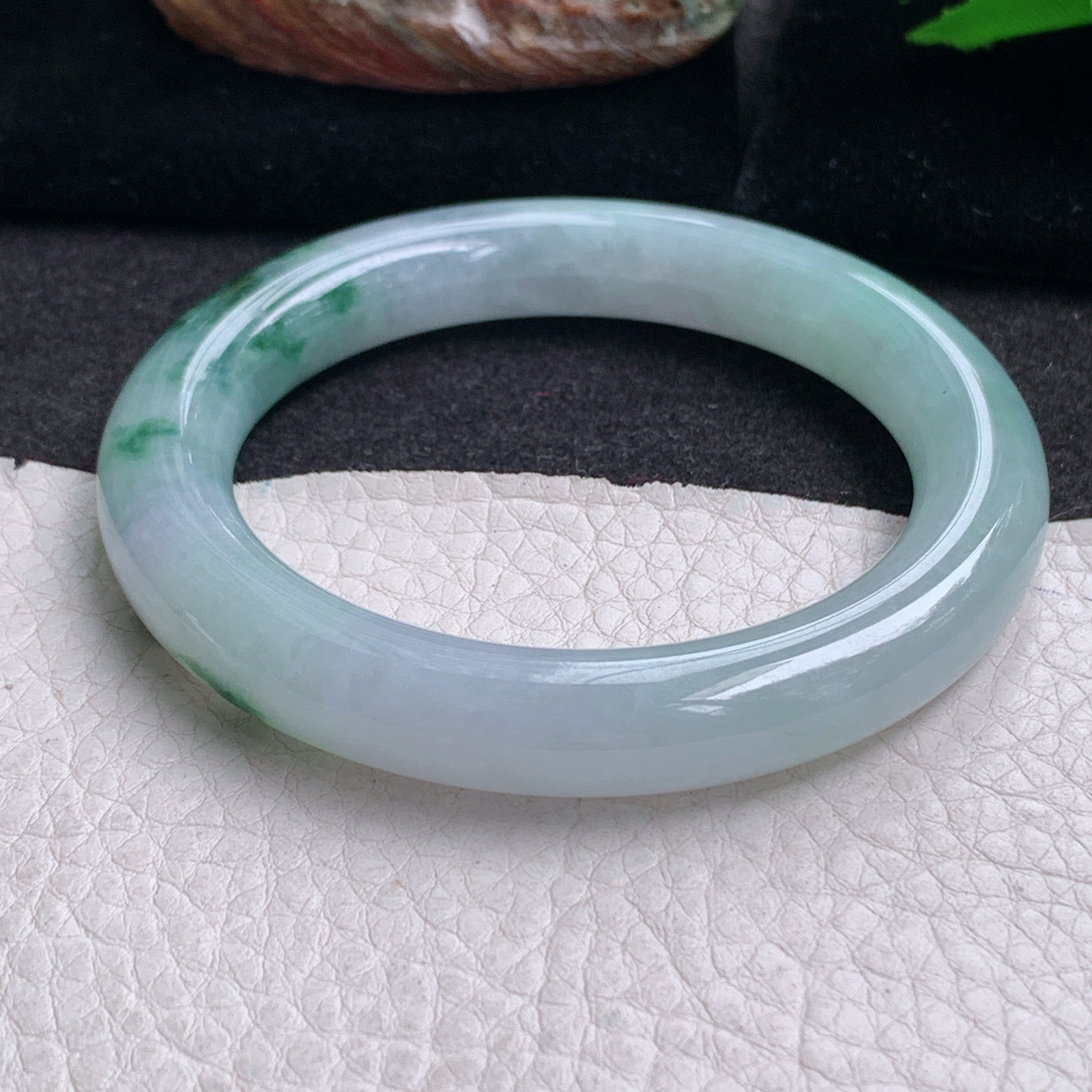 z实拍53.5*10*10.2美人镯 天然缅甸翡翠手镯冰飘花圆条玉镯子