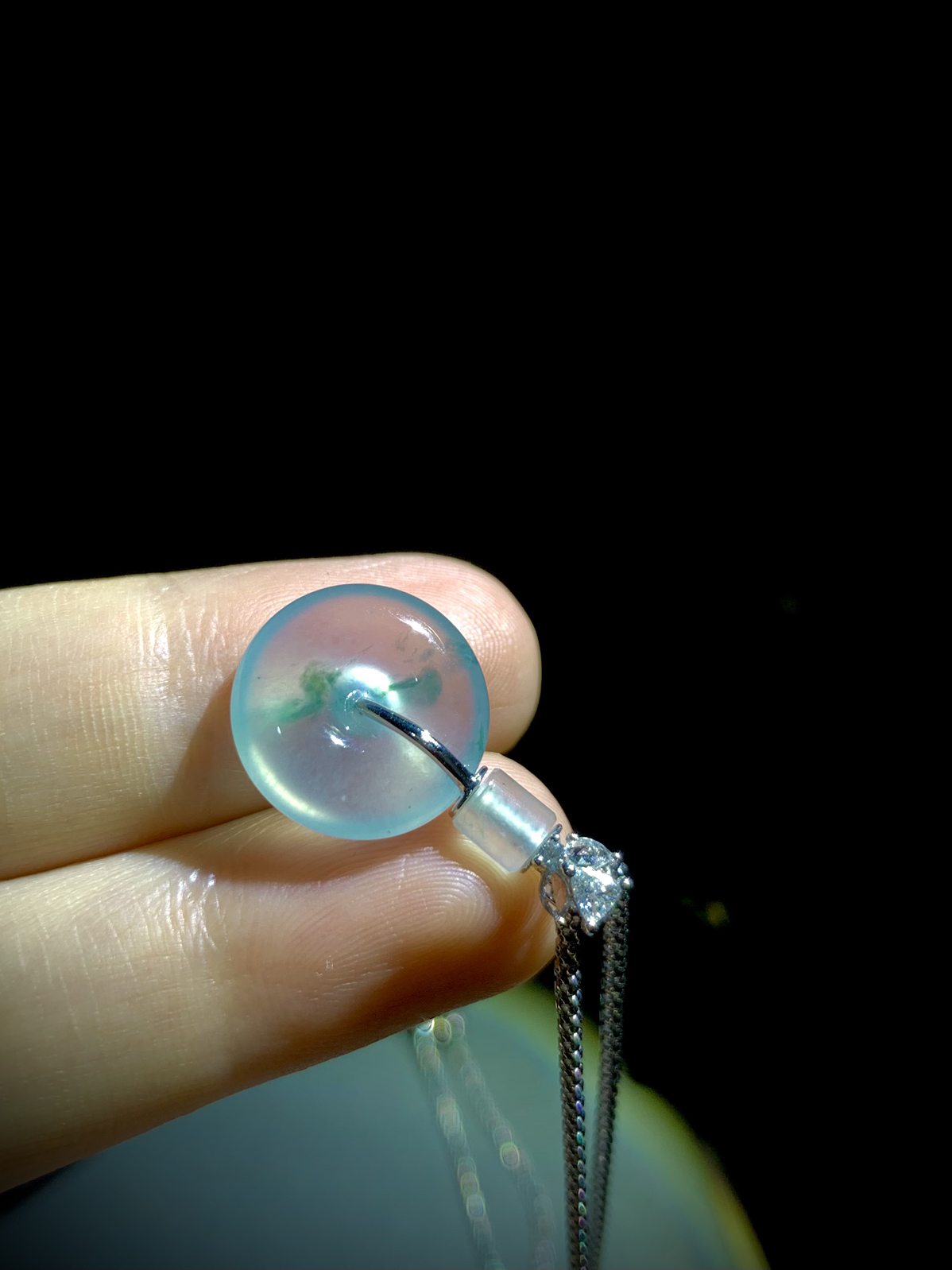 飘花平安扣子，26-裸石15.3-4.8mm，
3.3g，18K金，南非钻，不配链