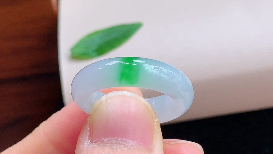 ️ 指环，尺寸17.7-6.0-3.7mm，圈口16，包A附证书2328