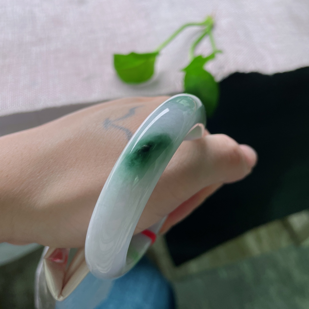 52.8/12.7/8.7，春彩正圈，小镯型厚装大气，色彩斑驳，温柔又优雅，有纹，ss55642a