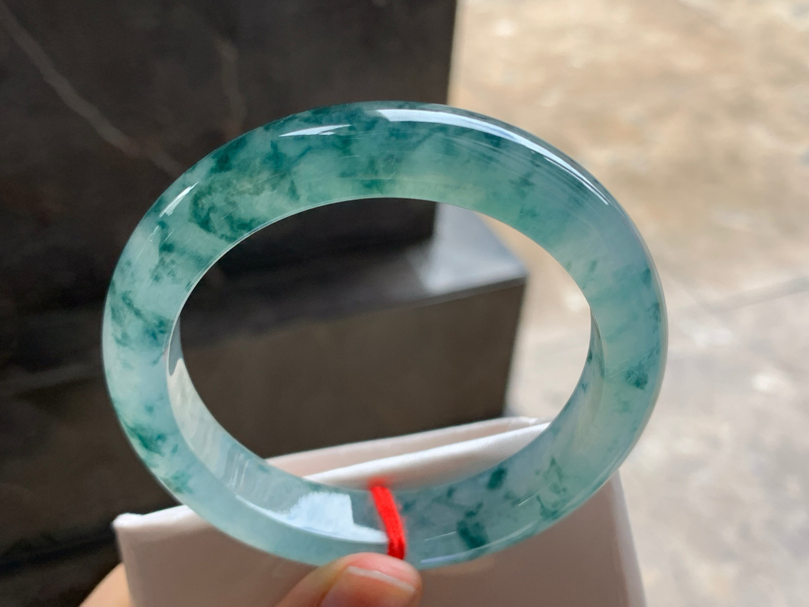 56.5-12.2-9.2

冰蓝花手镯^_^种水好