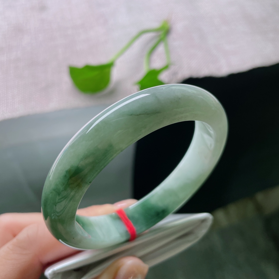 56.8/12.7/8.3，油青正圈，颜色深深浅浅，别有韵味，水润，皮纹，无裂，ss49227a