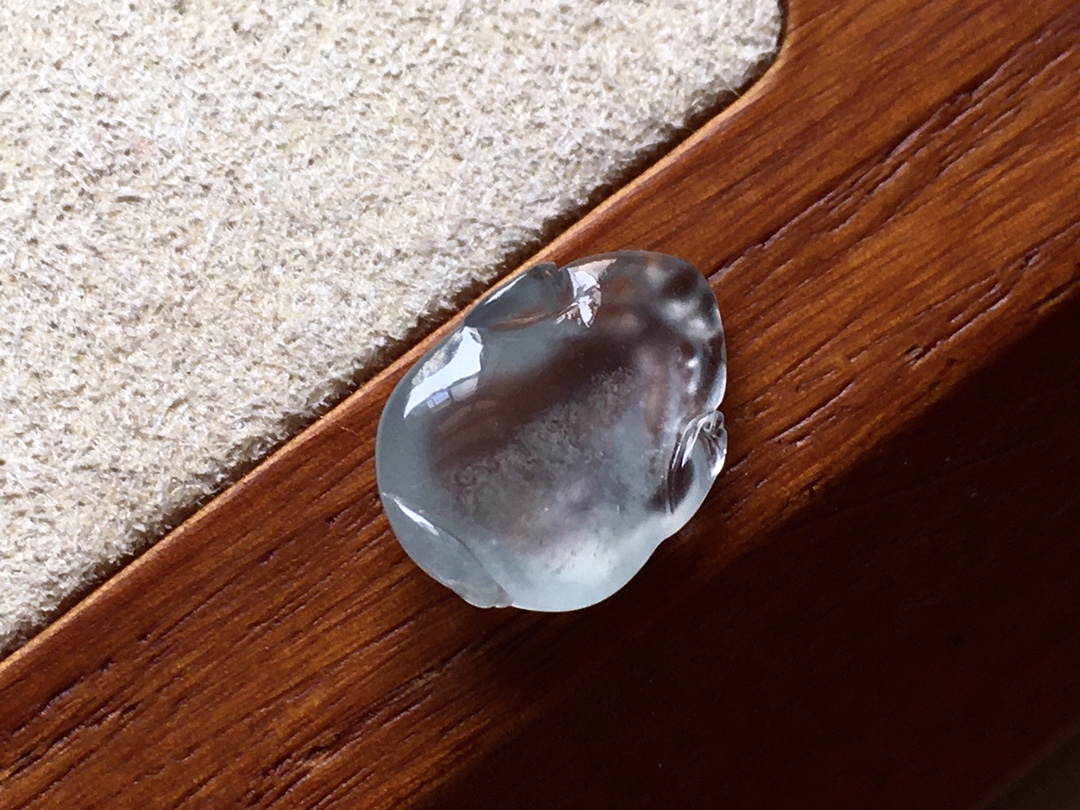 ️ 玻璃种金蟾 冰透感十足，起光感，尺寸14*9.5*5