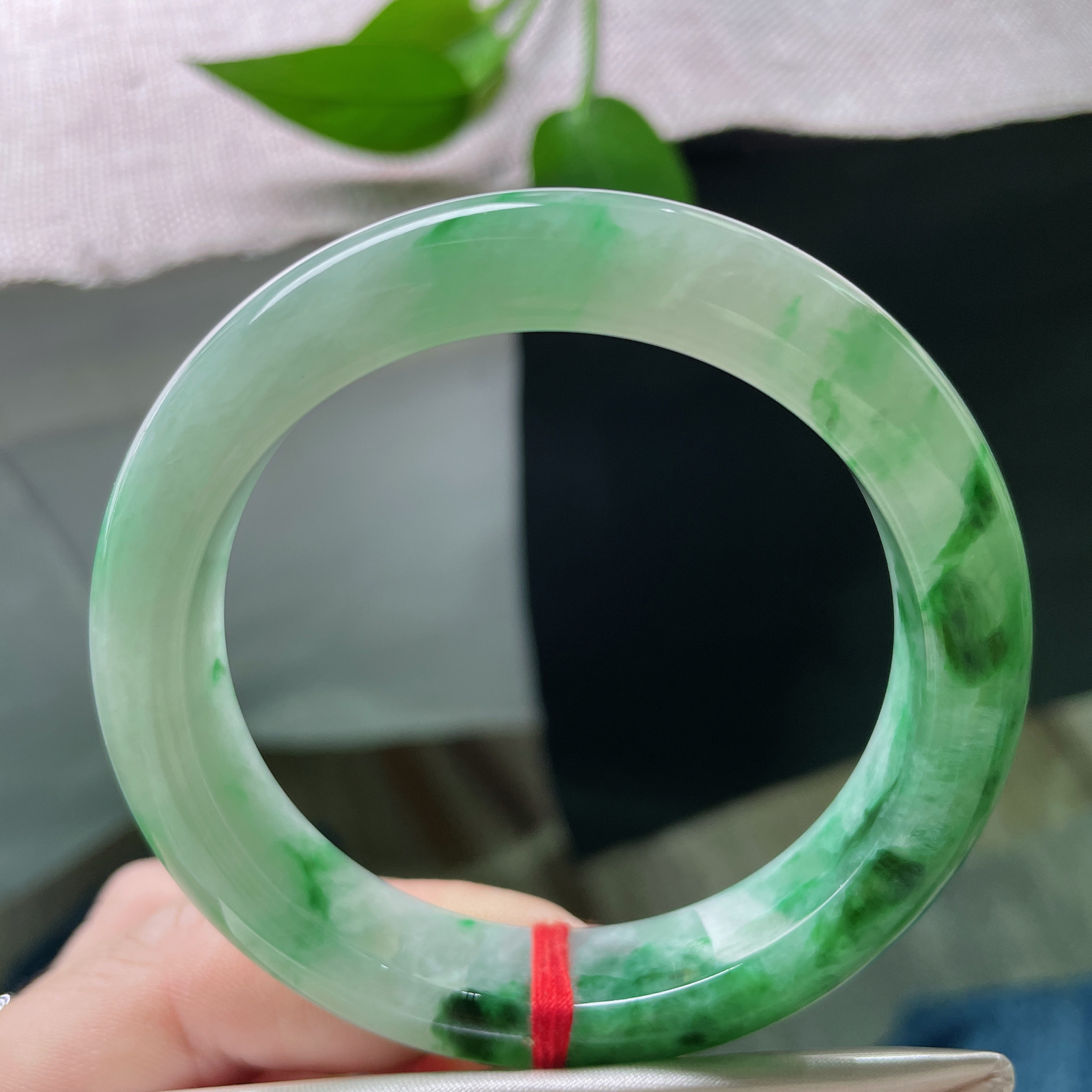 54.8/11.8/8.6，飘花正圈，水头好，种老，一镯两戴，优雅端庄，晶体纹，ss51400a