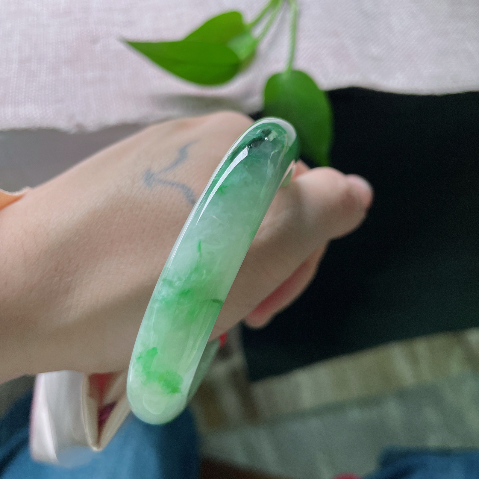54.8/11.8/8.6，飘花正圈，水头好，种老，一镯两戴，优雅端庄，晶体纹，ss51400a