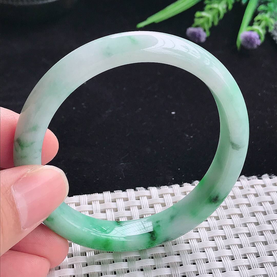 自然光55/10.6/7.6老坑精美温润飘阳绿宽边手镯平安镯翡翠玉镯美人镯