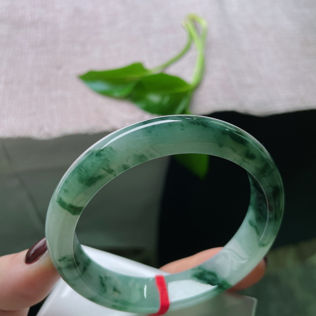 57/12.6/7.7飘花正圈，水润细，繁华落尽，婉间艳丽，典雅贵气，一点皮纹，ss52773a