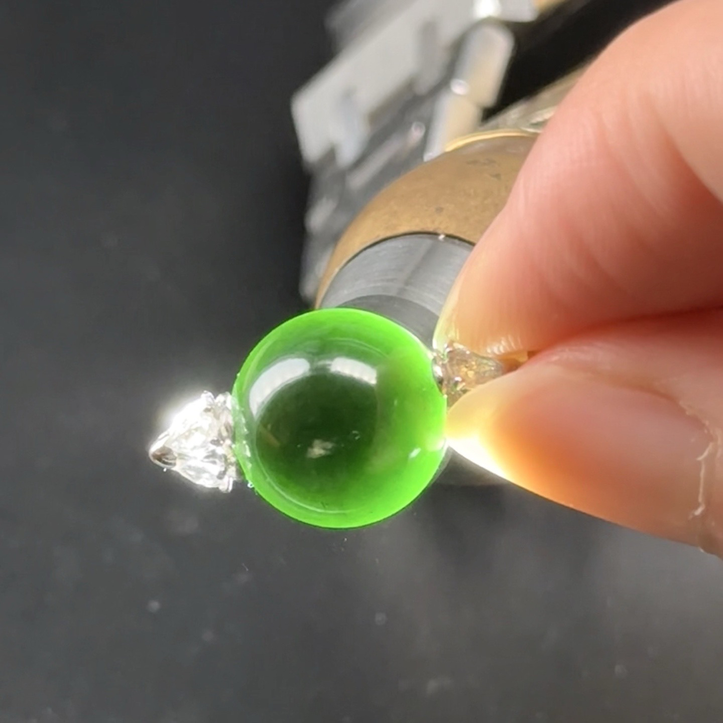 精品18k墨翠珠子耳坠 种好色正 黑度极好 打灯通透 油性十足 尺寸12.8