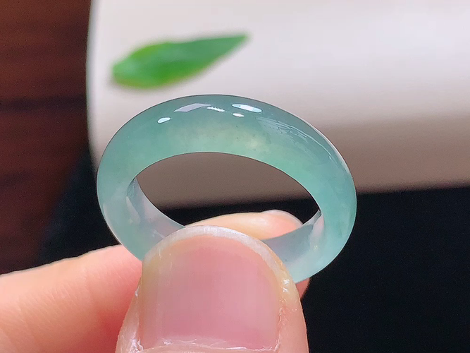 ️ 指环，尺寸17.5/6.0/3.3mm，圈口16，包A附证书1562