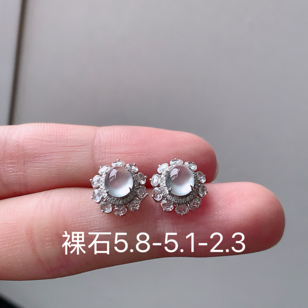 高冰耳钉，冰润冰透，无裂起光，种水，佩戴优雅气质，货号45503，5.8/5.1/2.3