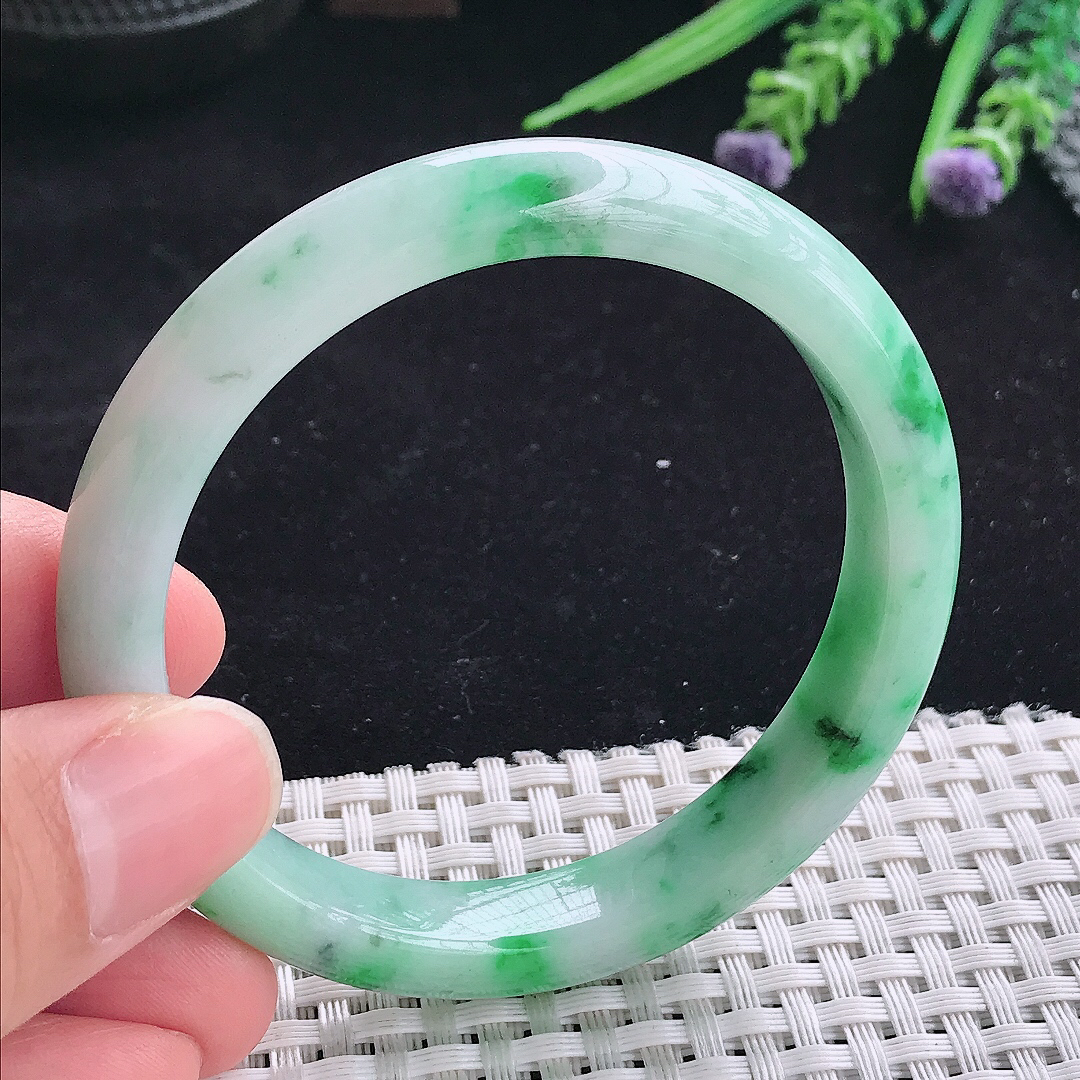 自然光55/10.6/7.6老坑精美温润飘阳绿宽边手镯平安镯翡翠玉镯美人镯