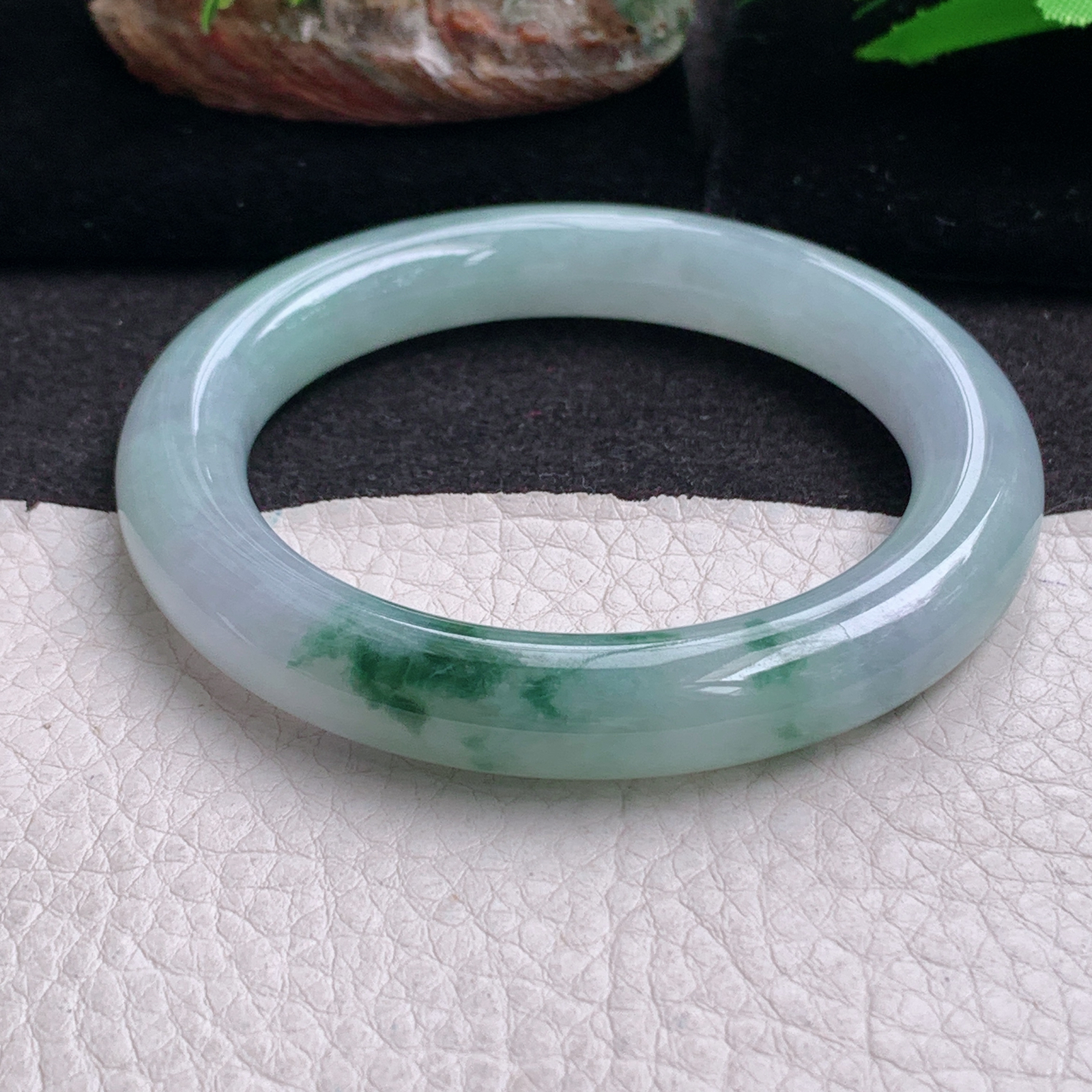 z实拍53.5*10*10.2美人镯 天然缅甸翡翠手镯冰飘花圆条玉镯子