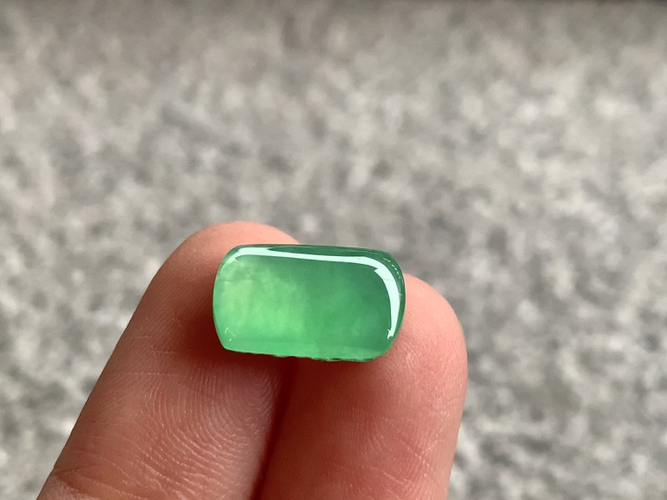 ️ 绿马鞍，尺寸12.6×7.5×3