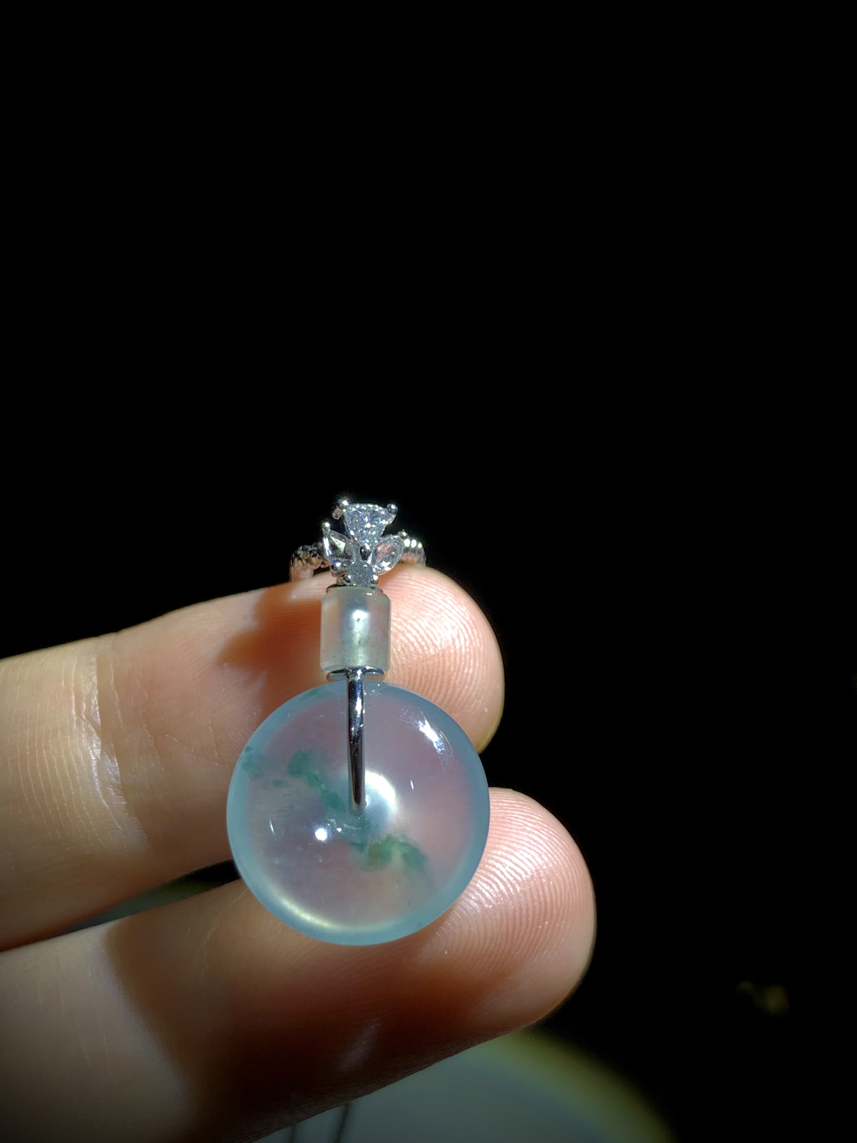 飘花平安扣子，26-裸石15.3-4.8mm，
3.3g，18K金，南非钻，不配链