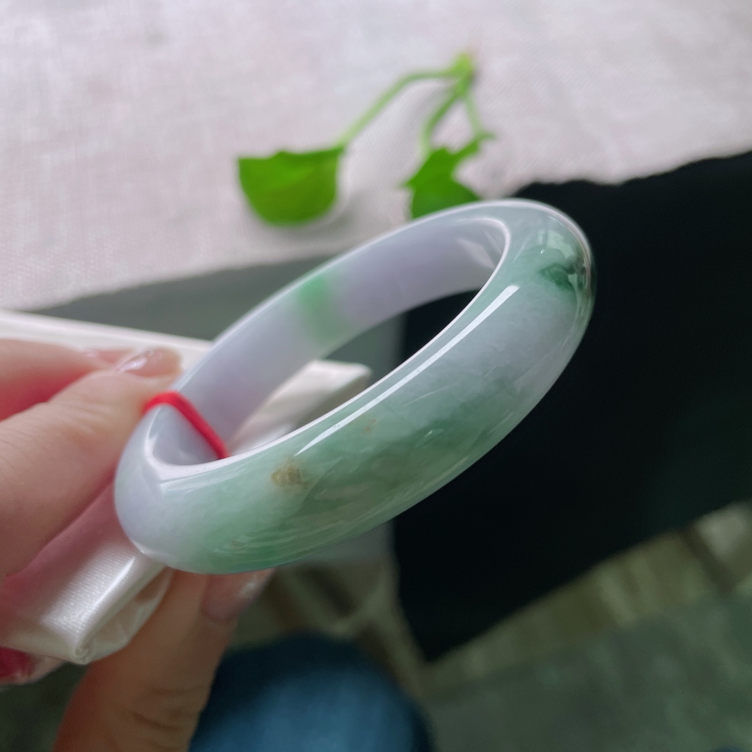52.8/12.7/8.7，春彩正圈，小镯型厚装大气，色彩斑驳，温柔又优雅，有纹，ss55642a