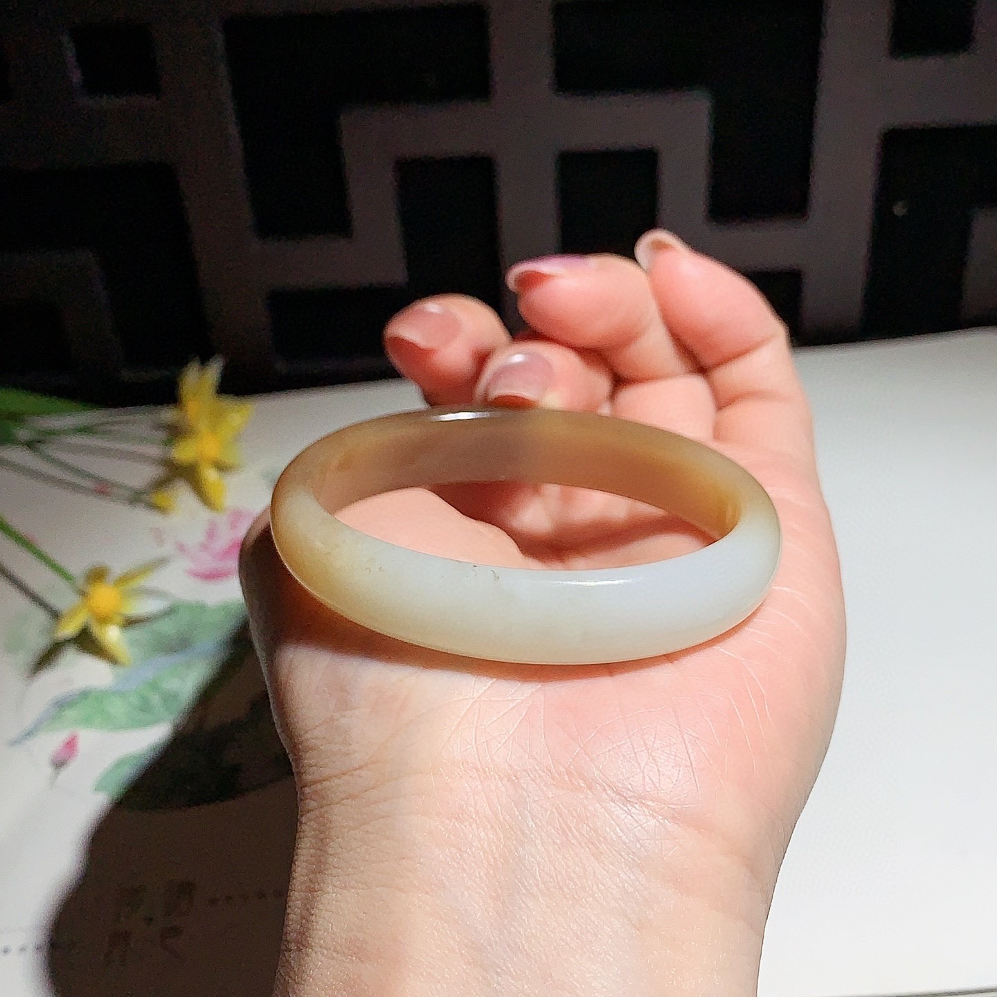 和田玉48圈且末糖贵妃手镯！内径52/43.9玉质细腻油润 底色纯净 脂粉好，品质好！