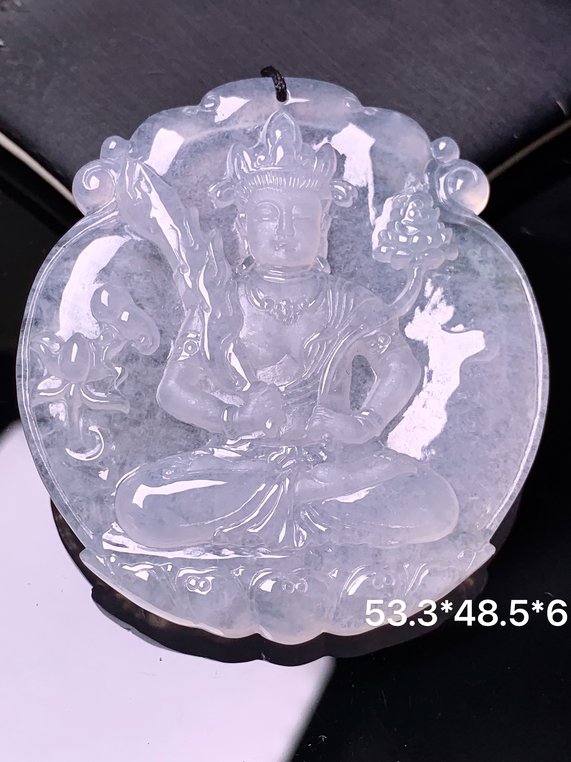 冰种虚空斗法吊坠 玉质细腻 色泽艳丽清新 水润亮眼 整体尺寸53.3*48.5*6 b2