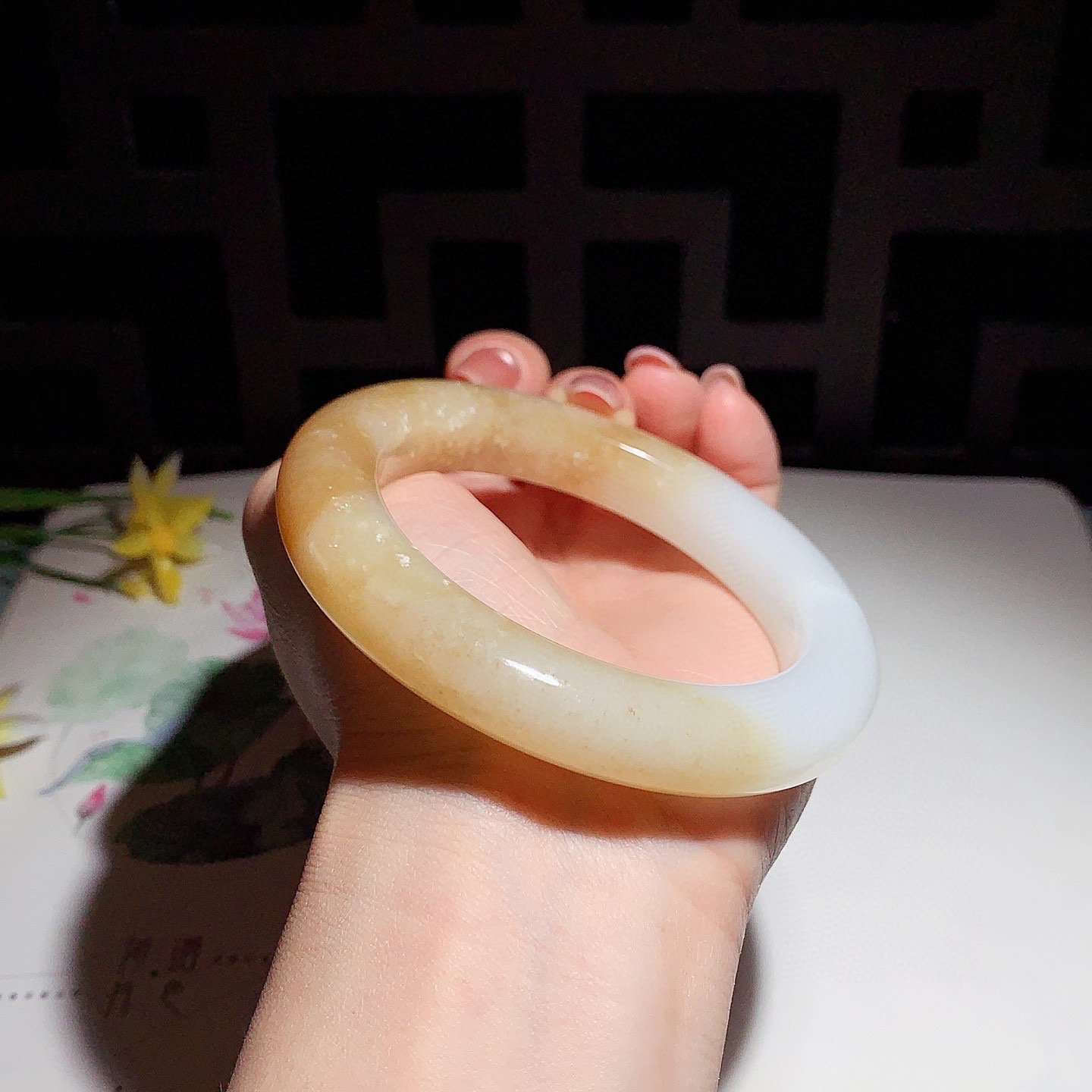 和田玉59圈口且末糖手镯！玉质细腻油润 底色纯净 脂粉好，品质好！