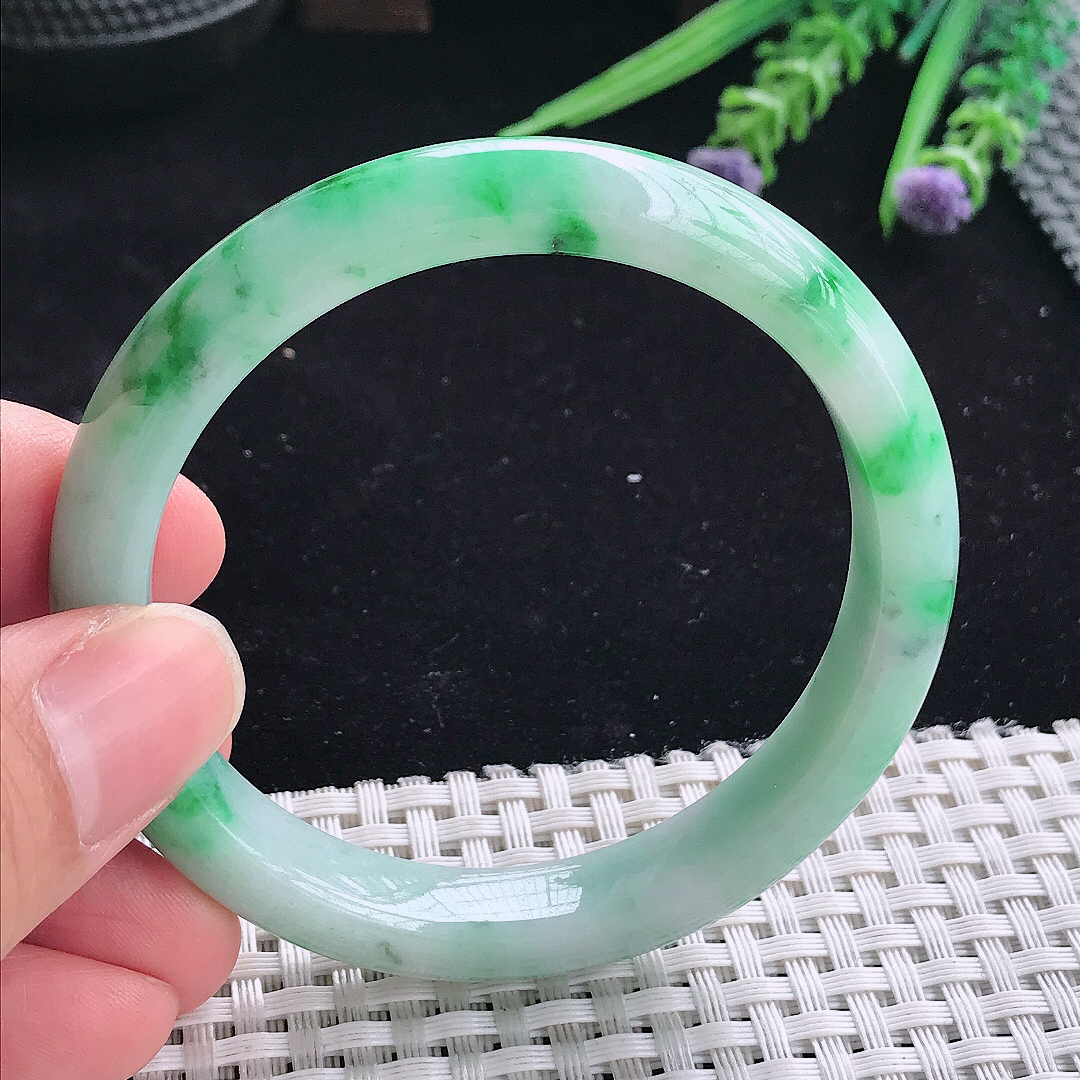 自然光55/10.6/7.6老坑精美温润飘阳绿宽边手镯平安镯翡翠玉镯美人镯
