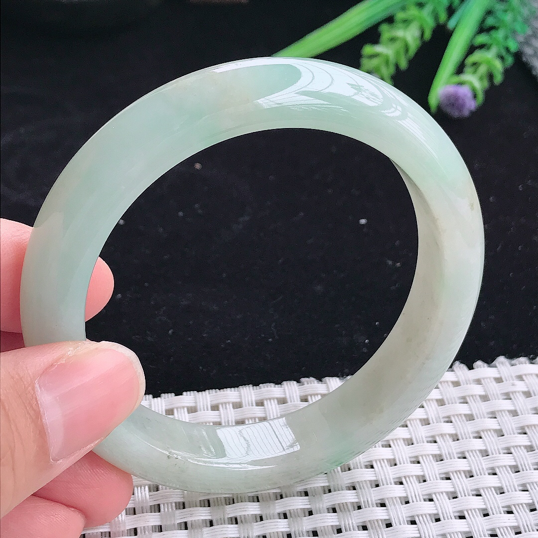 自然光56.5/12.6/8.8老坑冰润浅绿色宽边手镯平安镯翡翠玉镯美人镯