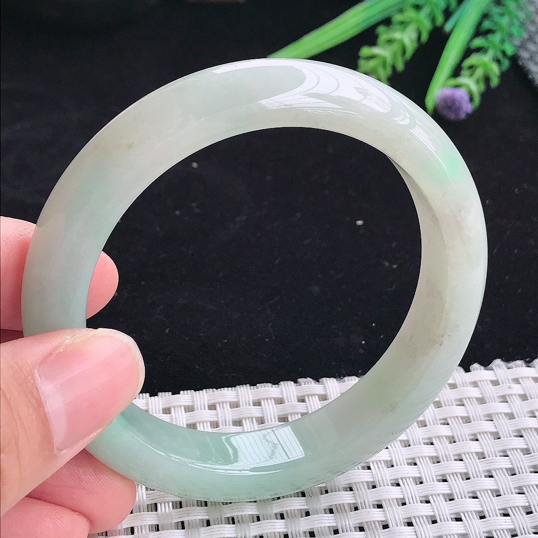 自然光56.5/12.6/8.8老坑冰润浅绿色宽边手镯平安镯翡翠玉镯美人镯