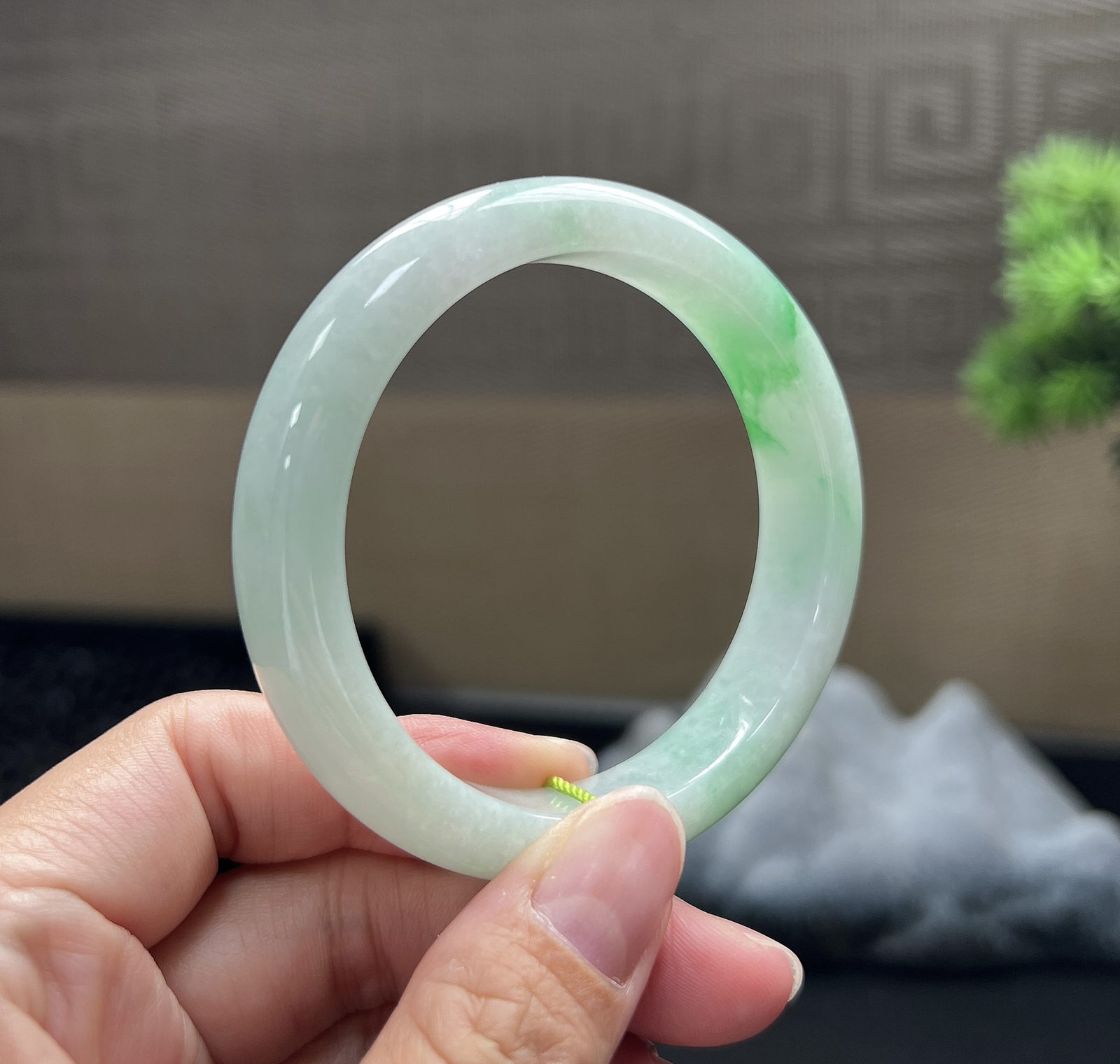 52.5圈口正圈飘花手镯（微瑕，不影响佩戴）