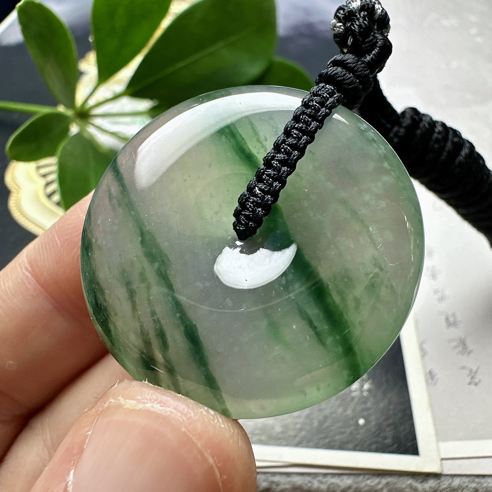 【冰种飘花平安扣】老坑雪花棉，质地非常细腻，冰润十足，种老冰透，花色有特色，收藏品质。
