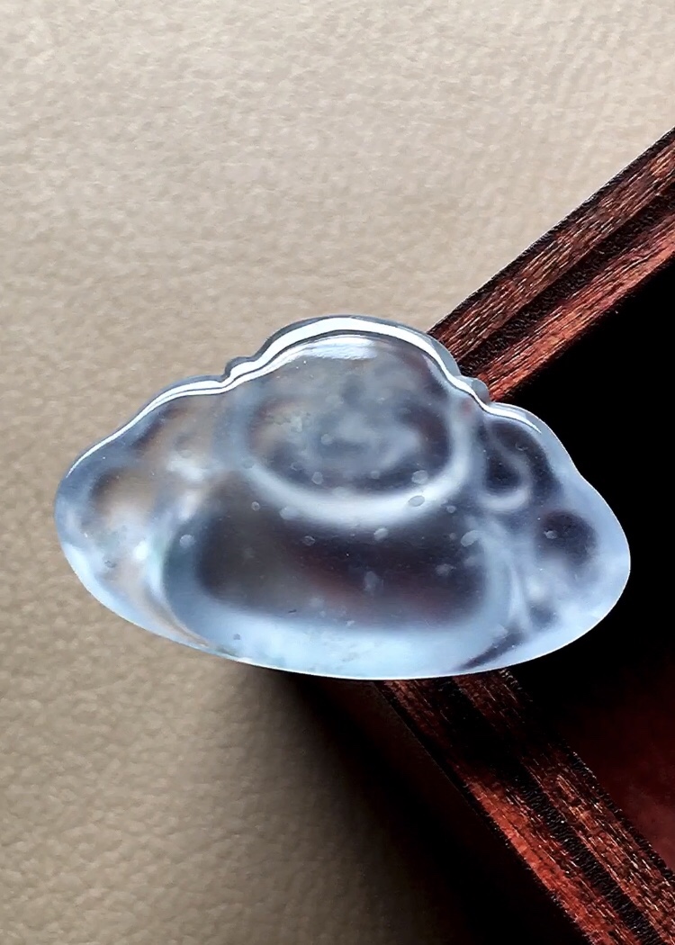 ️ 玻璃种木那飘花佛公，飘花灵动无比，荧润起光，无裂，尺寸22.8/15/4.3