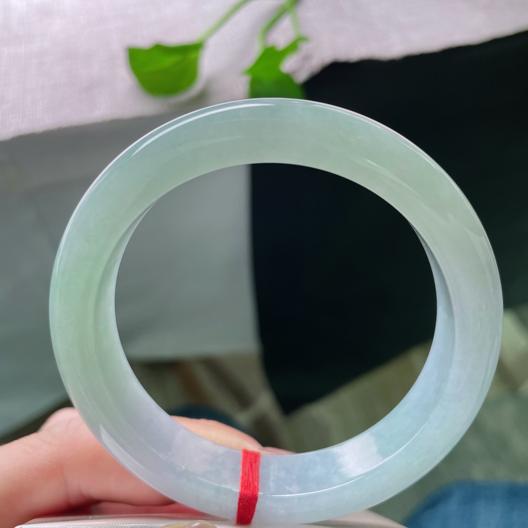 57.8/13.4/9.1，春带彩正圈，水润，清秀迷人，如烟紫，如水绿，交织在冰底之上，像极了江南的烟雨朦胧。无裂，ss51719a