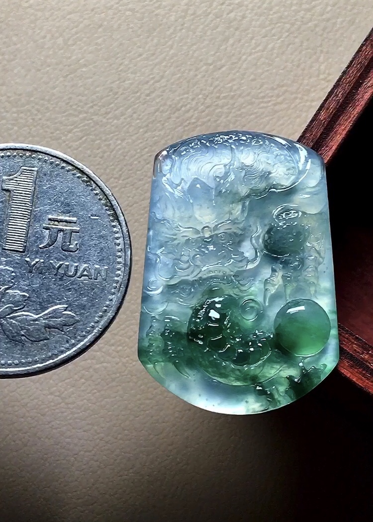 ️ 玻璃种绿花龙牌 飘花青翠漂亮，工艺精湛霸气十足，无裂尺寸31.2*21.3*3.6