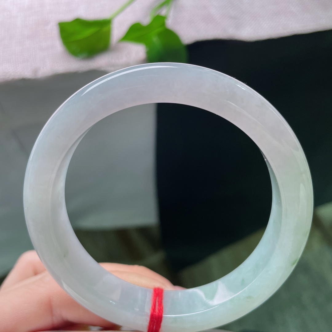 59.5/12.6/9，淡绿淡紫正圈，一半柔美，一半清雅，种老，细腻，无裂，ss49095a