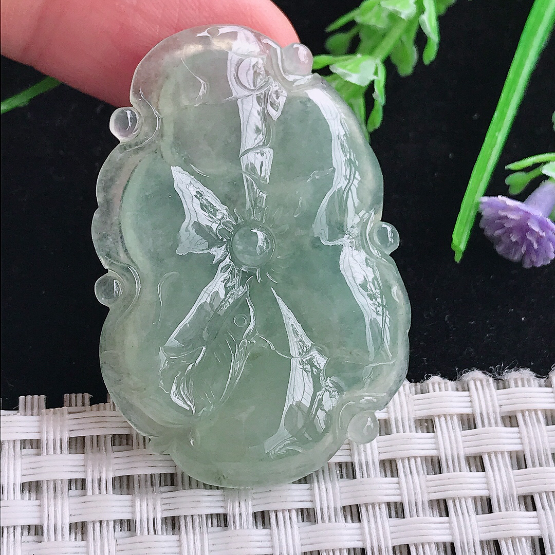 实拍A货翡翠43.3/29.7/5.2老坑冰胶果冻冰晴绿荷叶鱼吊坠翡翠玉挂件