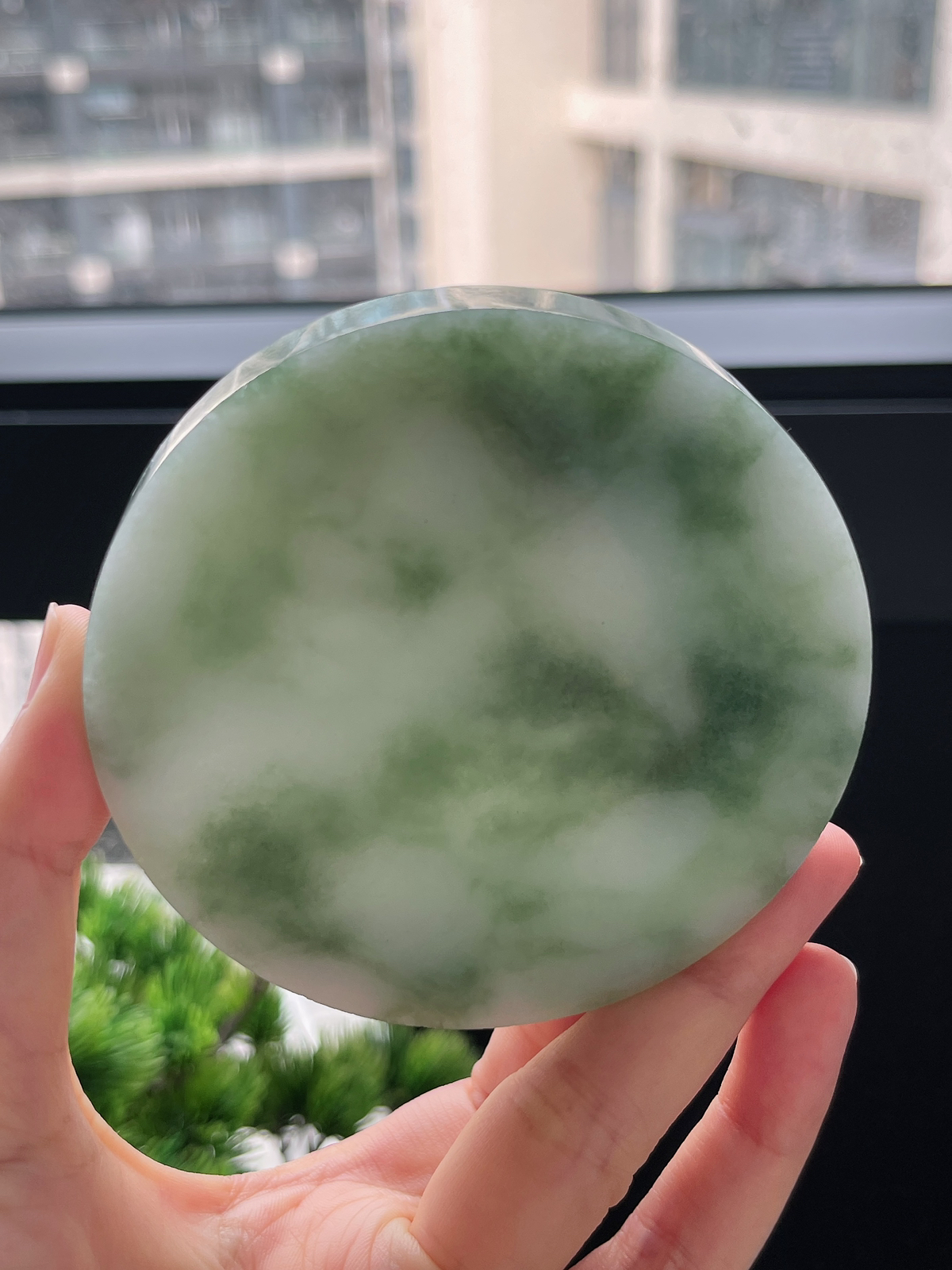翡翠镯饼，正圈最大做65，圆条最大做61