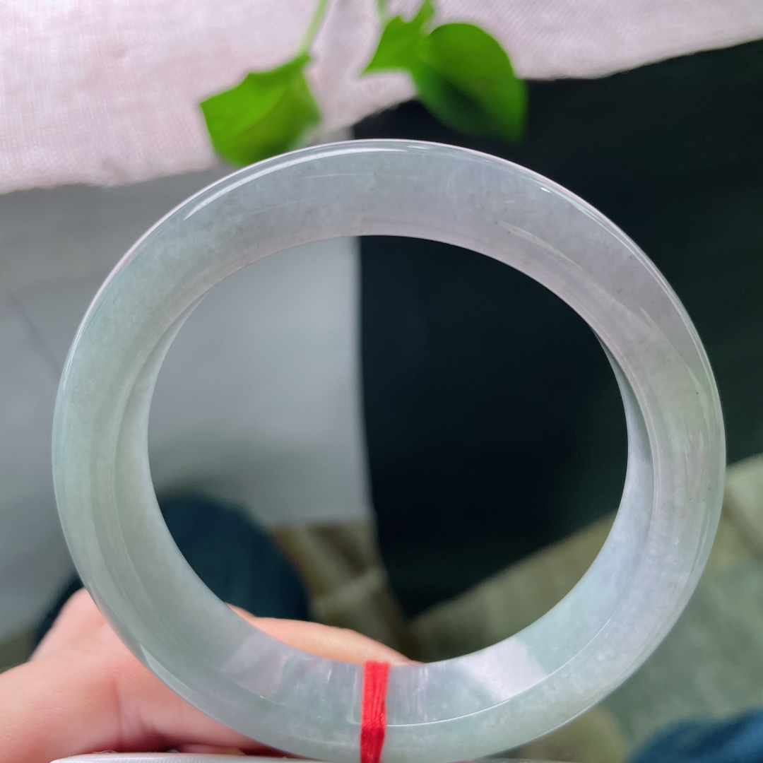 58.7/12.9/8.7烟紫正圈，水润细腻，江南烟雨，意境感满满，贵气，无裂，ss52125a