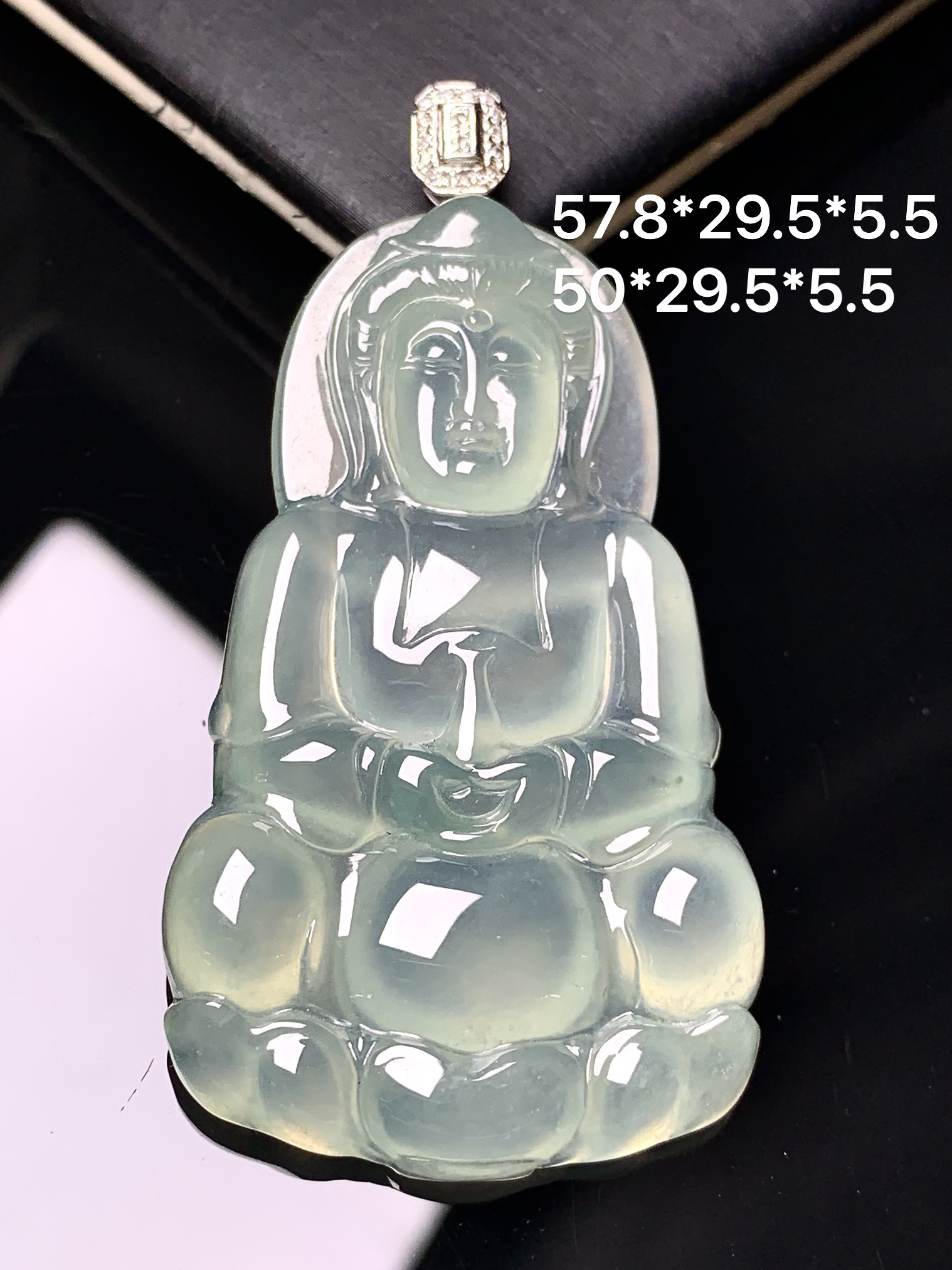 18k金钻镶嵌冰种观音菩萨吊坠 玉质细腻 色泽艳丽清新 水润亮眼 整体尺寸57.8*29.5*5.5 a5