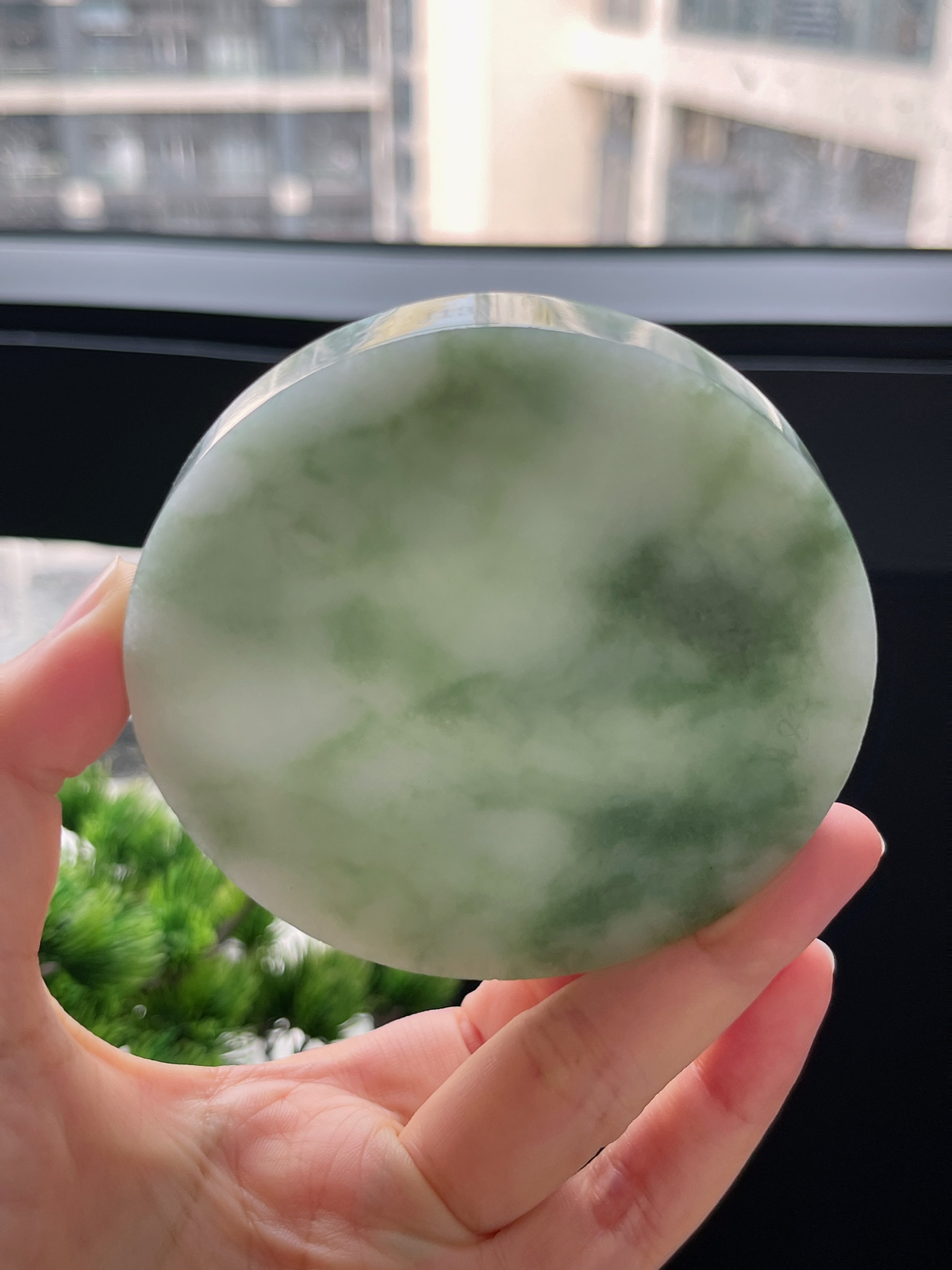 翡翠镯饼，正圈最大做65，圆条最大做61