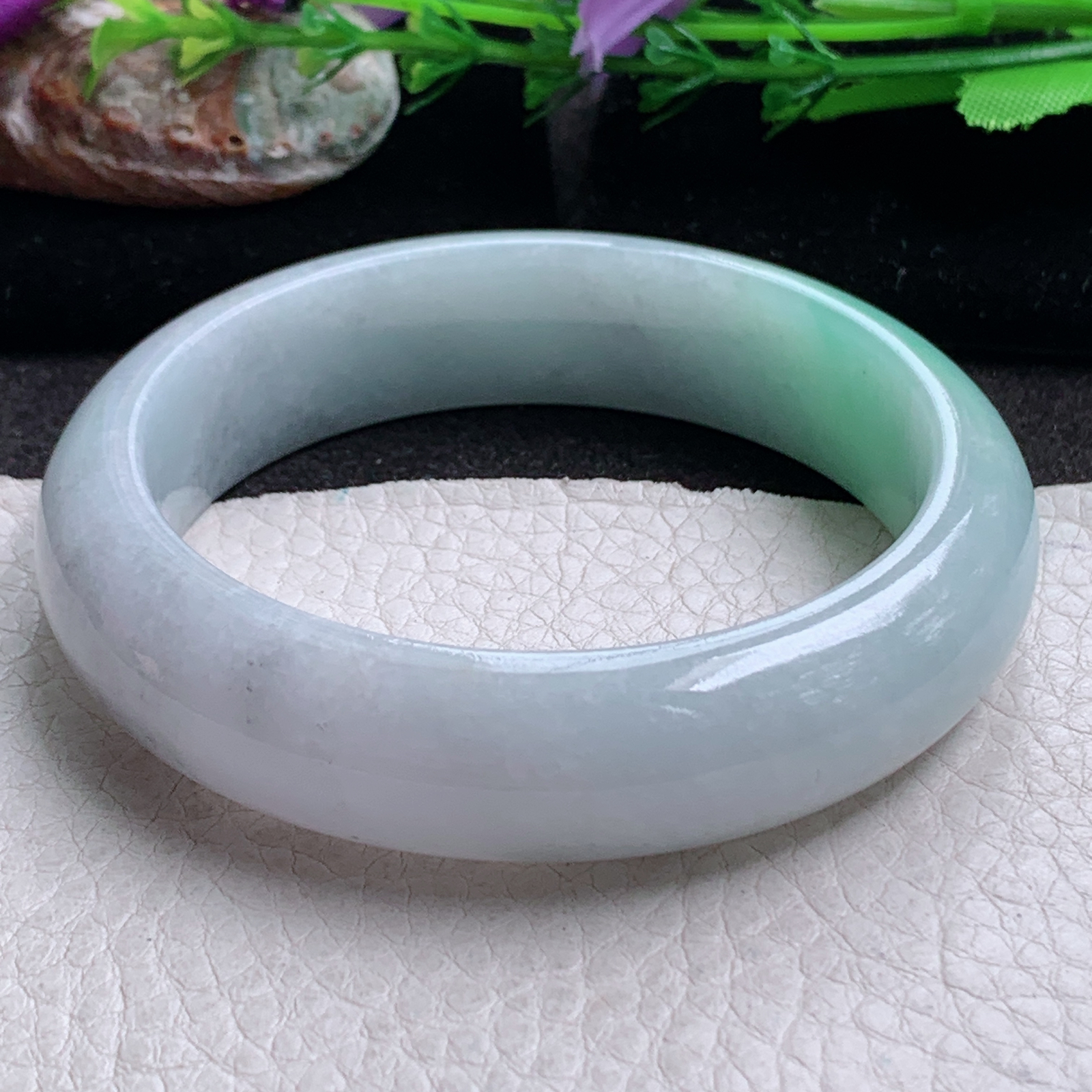 js实拍57.5*15.5*9轮胎镯 缅甸翡翠a货玉手镯飘绿厚装正圈玉手环