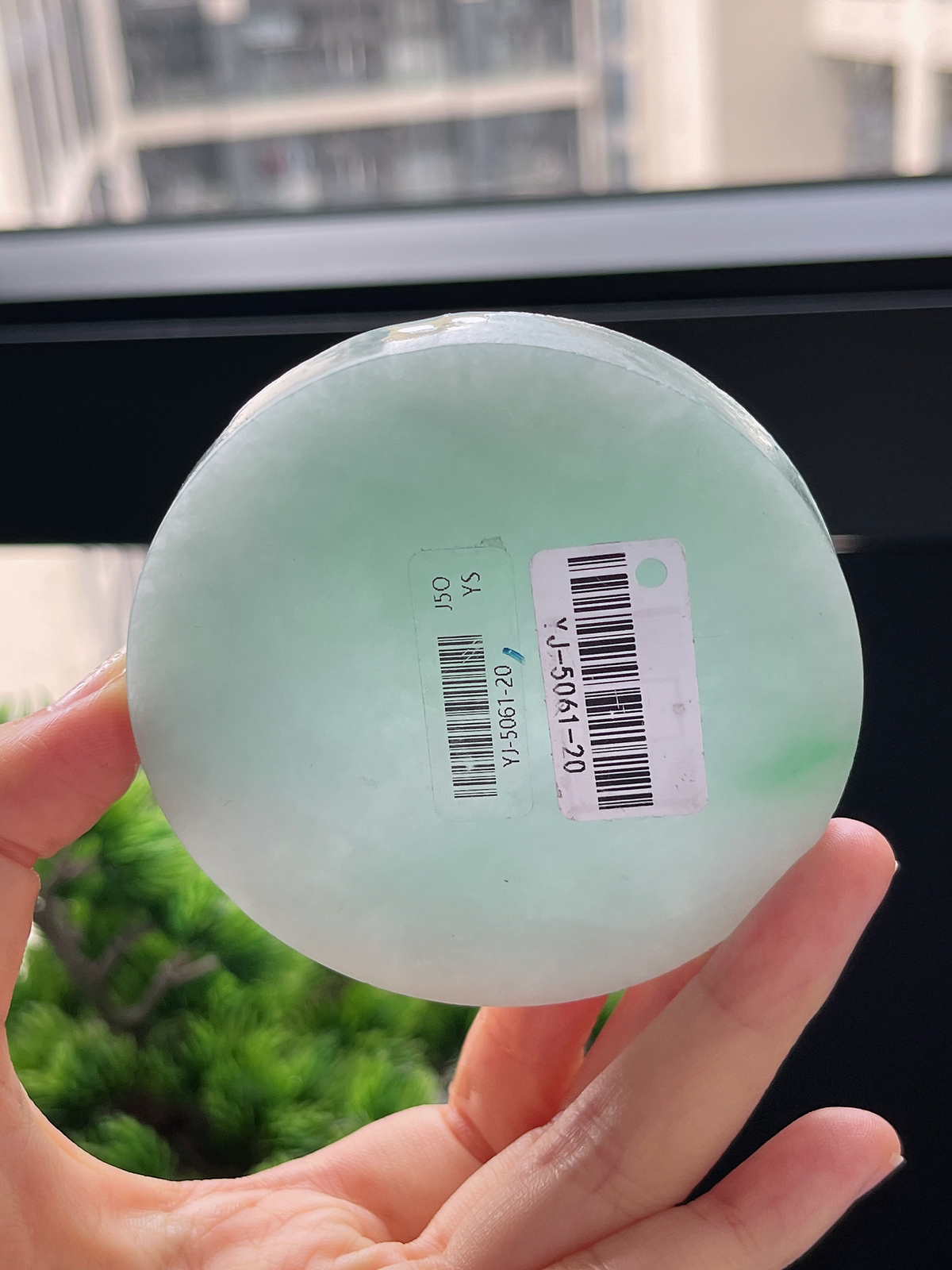 翡翠镯饼，正圈最大做56.5，圆条最大做52.5