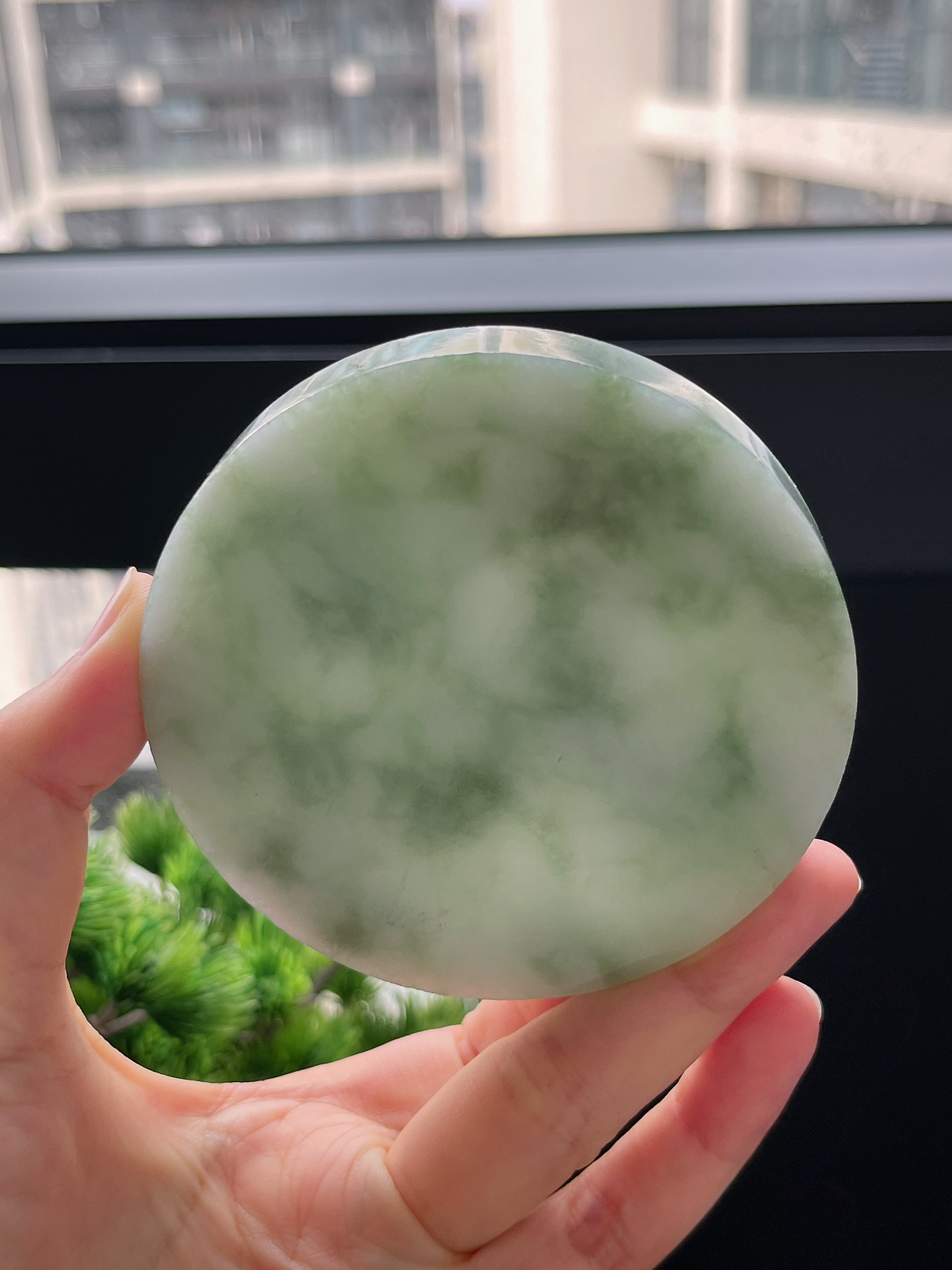 翡翠镯饼，正圈最大做64，圆条最大做60