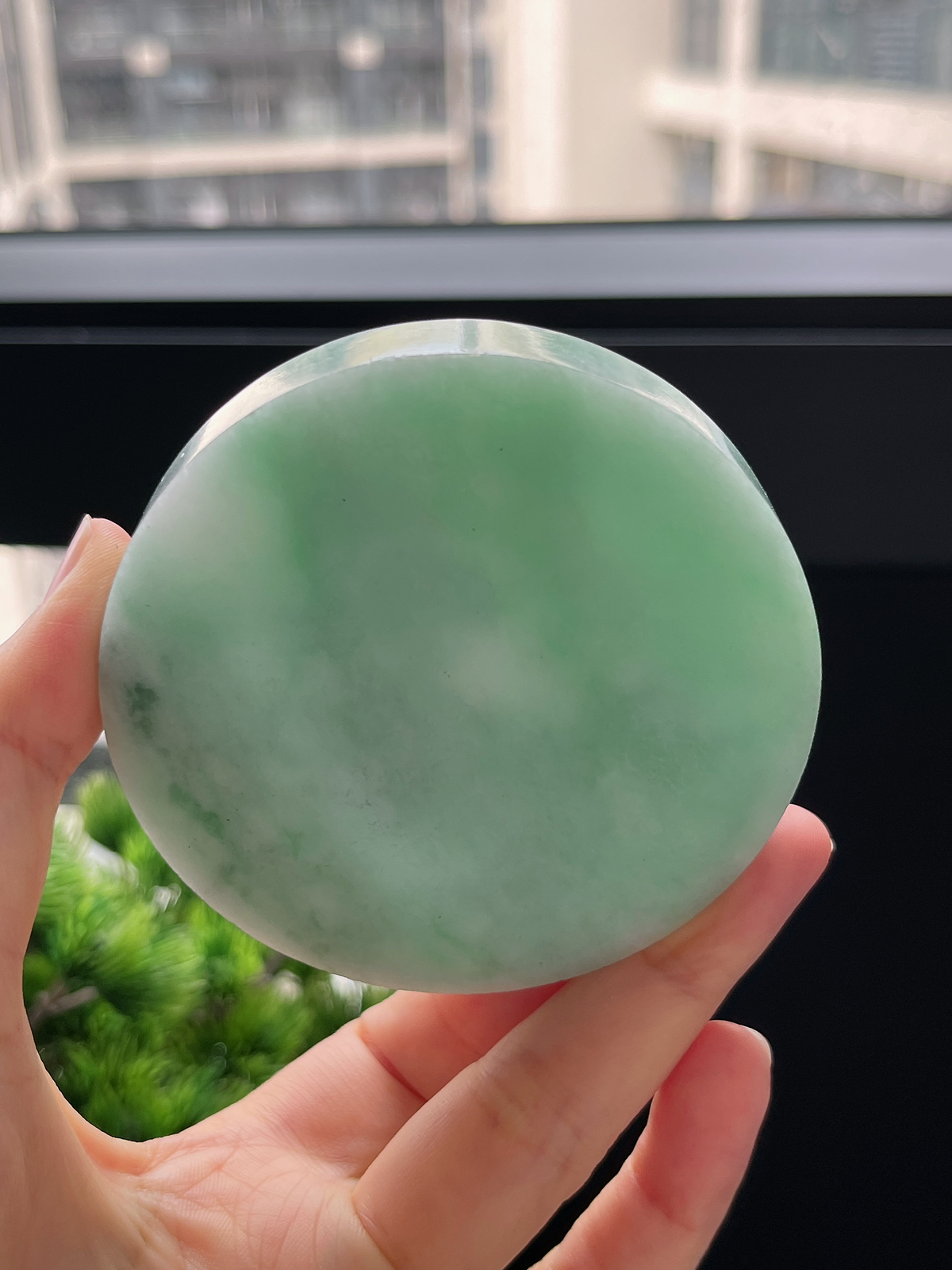 翡翠镯饼，正圈最大做57，圆条最大做53