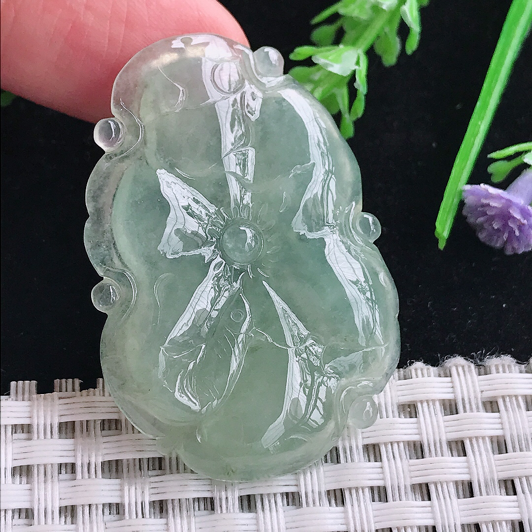 实拍A货翡翠43.3/29.7/5.2老坑冰胶果冻冰晴绿荷叶鱼吊坠翡翠玉挂件