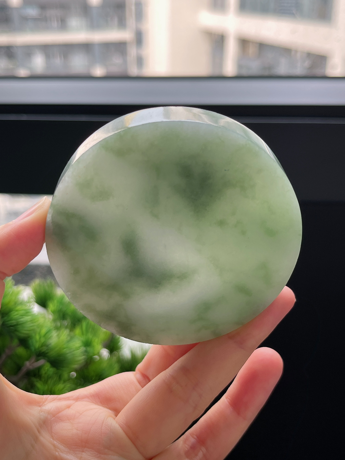 翡翠镯饼，正圈最大做57，圆条最大做53