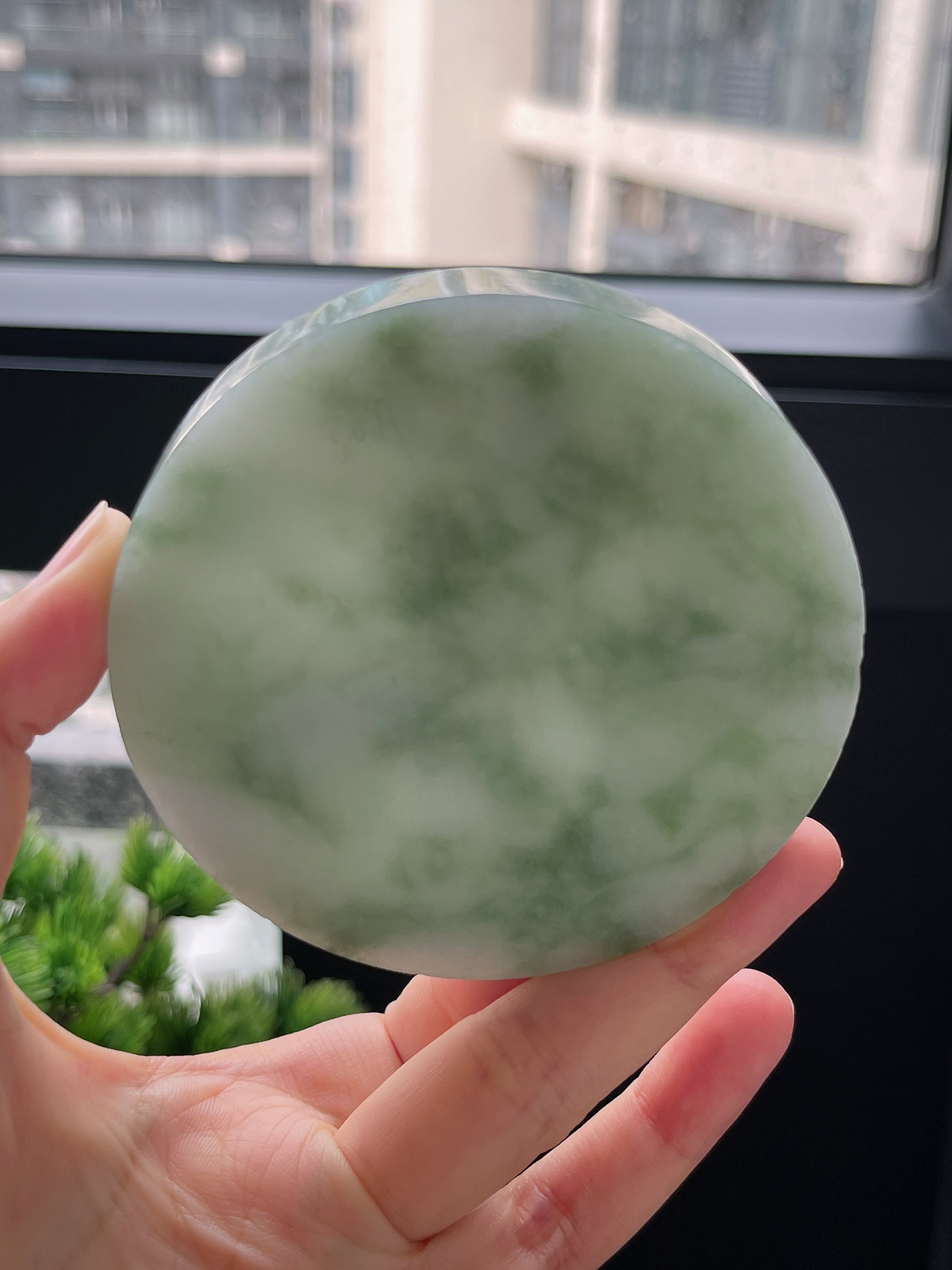 翡翠镯饼，正圈最大做64，圆条最大做60